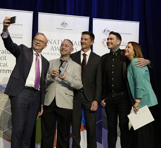 Photo of the Prime Minister of Australia, the Hon Anthony Albanese MP, with representatives from the City of Launceston including the Mayor, Matthew Garwood, and Minister for Regional Development and Local Government, the Hon Kristy McBain MP. The City of Launceston won the Regional Growth category.