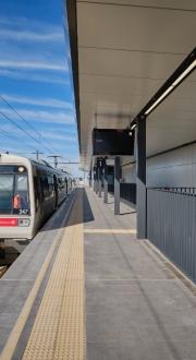 A C-series train at the new Oats Street station – part of the new elevated inner section of the Armadale rail line.