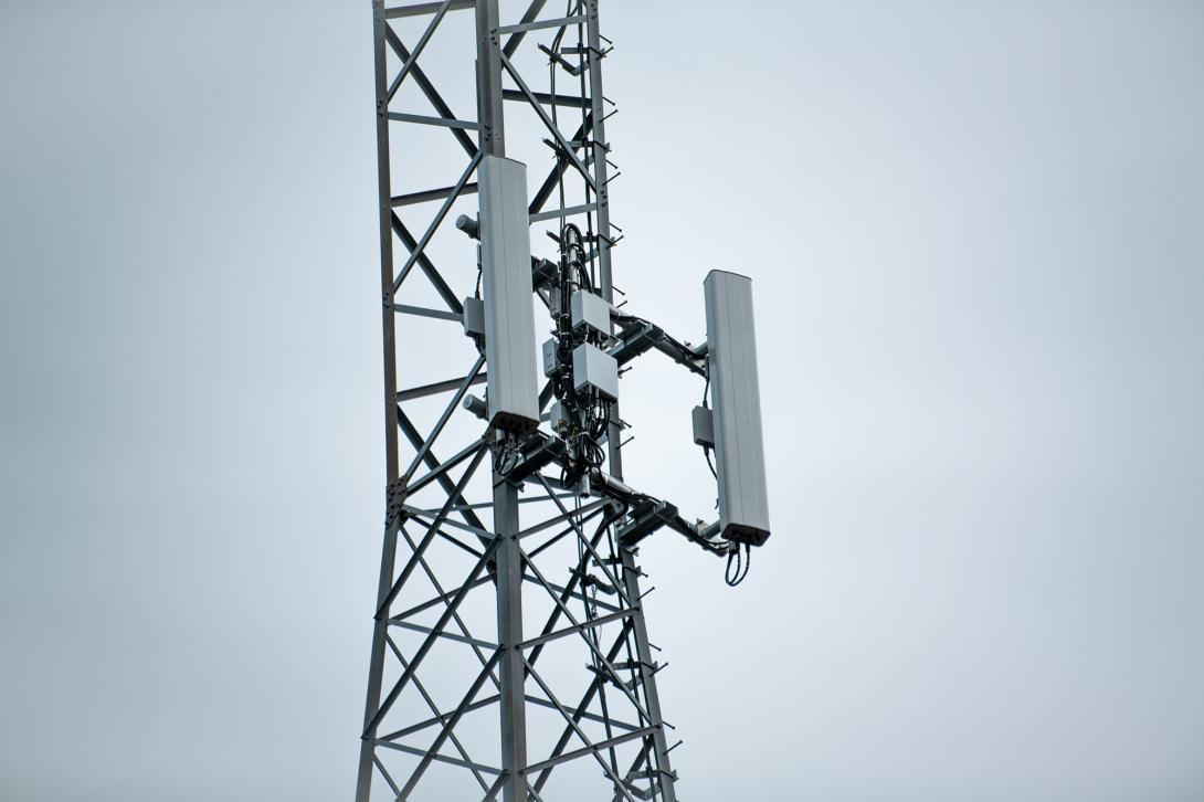 telecommunications tower